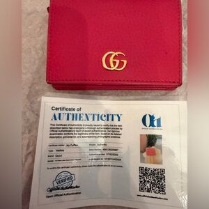 Gucci Pink Pebbled Marmont Compact Wallet